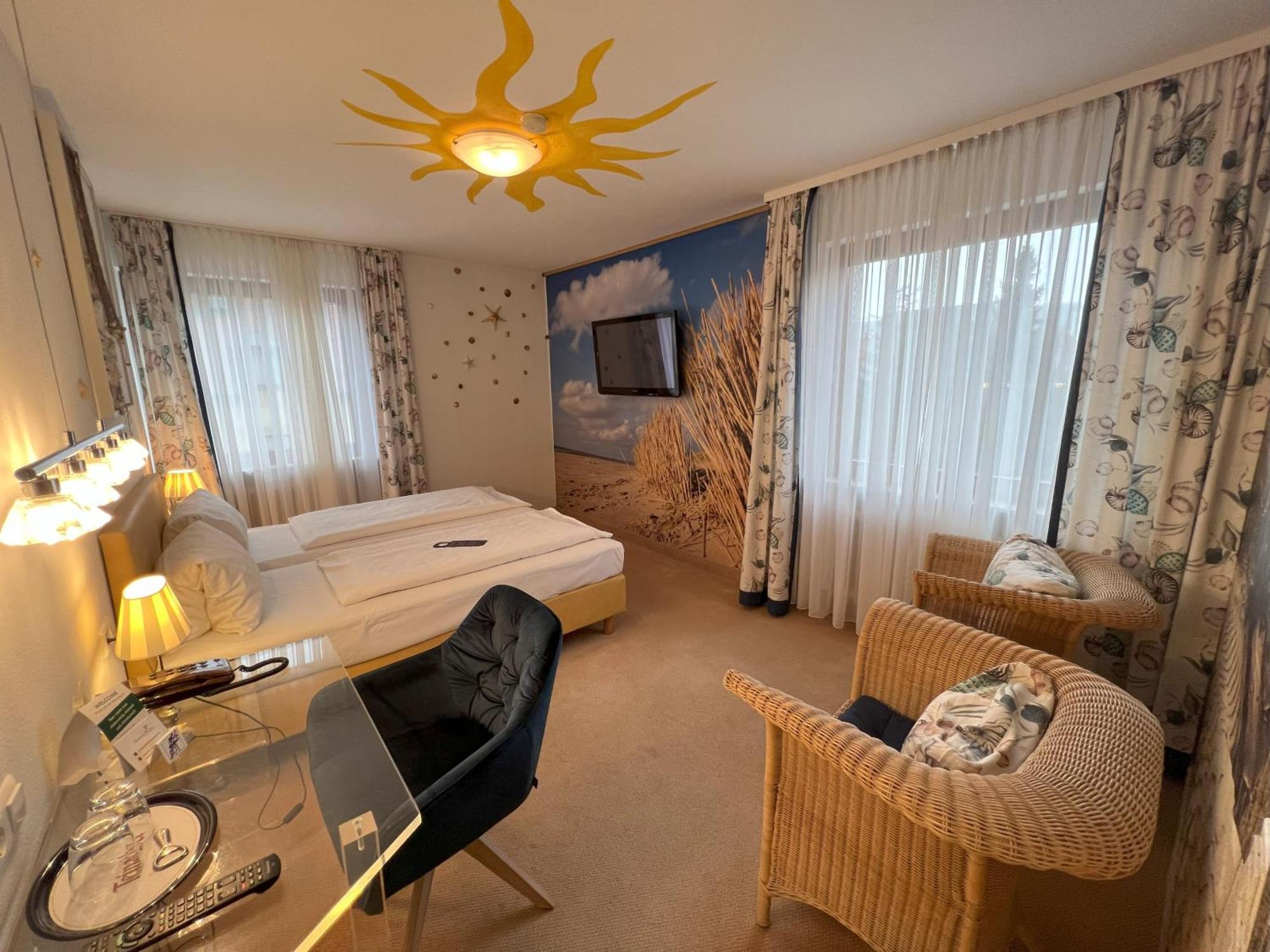 Apart Hotel Deutschmeister Бад Мергентхайм Екстериор снимка