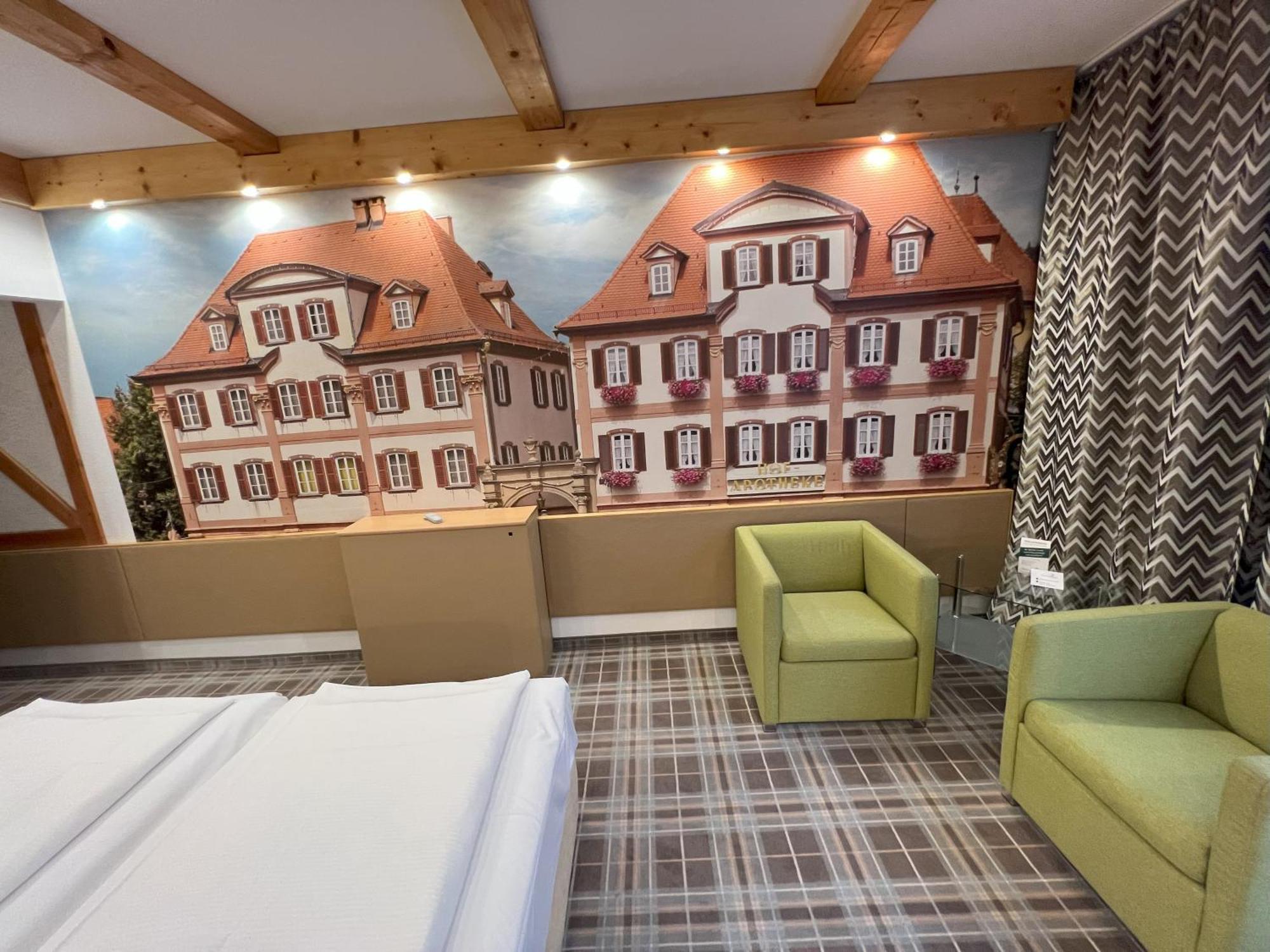 Apart Hotel Deutschmeister Бад Мергентхайм Екстериор снимка