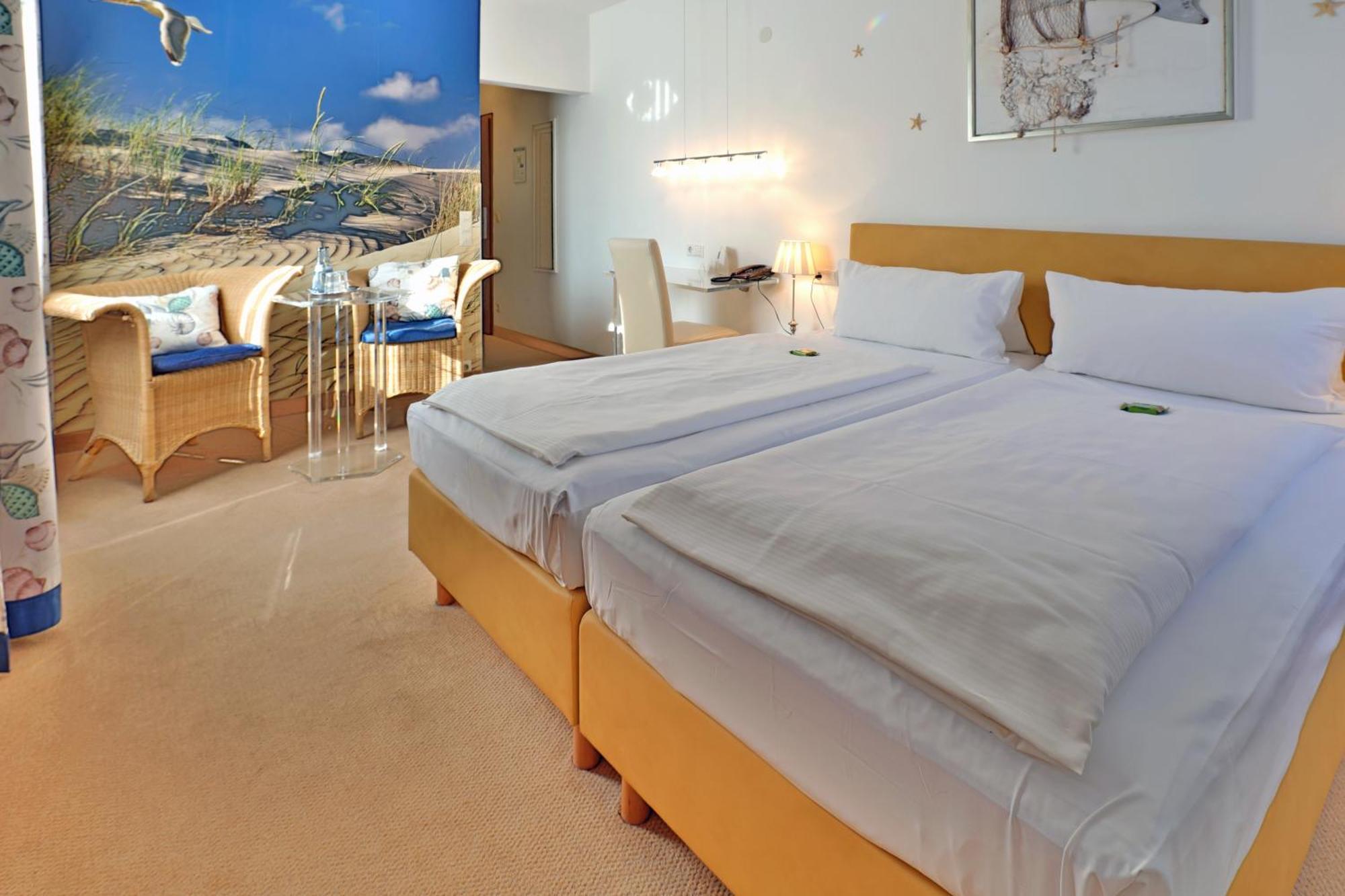 Apart Hotel Deutschmeister Бад Мергентхайм Екстериор снимка