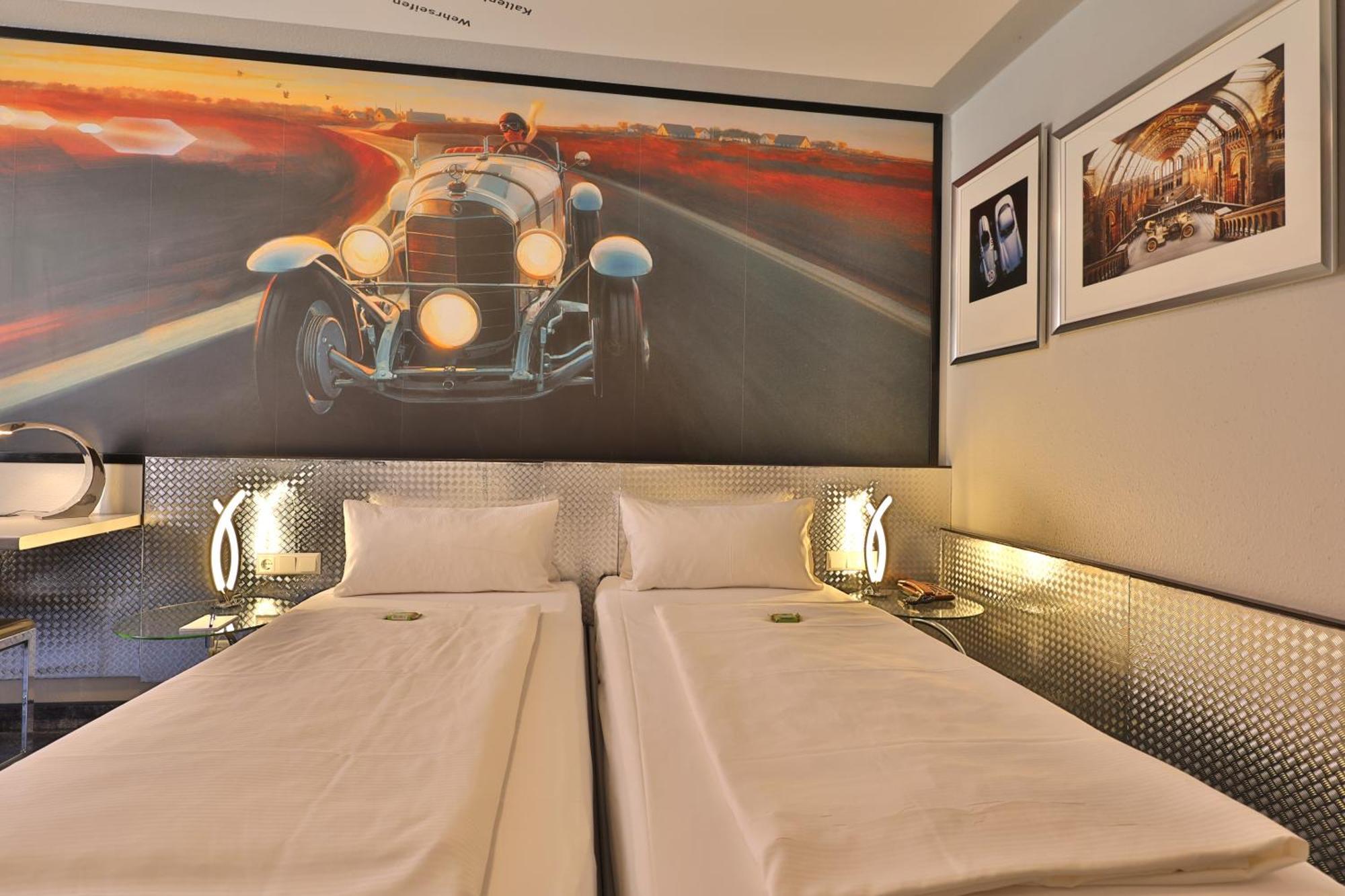 Apart Hotel Deutschmeister Бад Мергентхайм Екстериор снимка