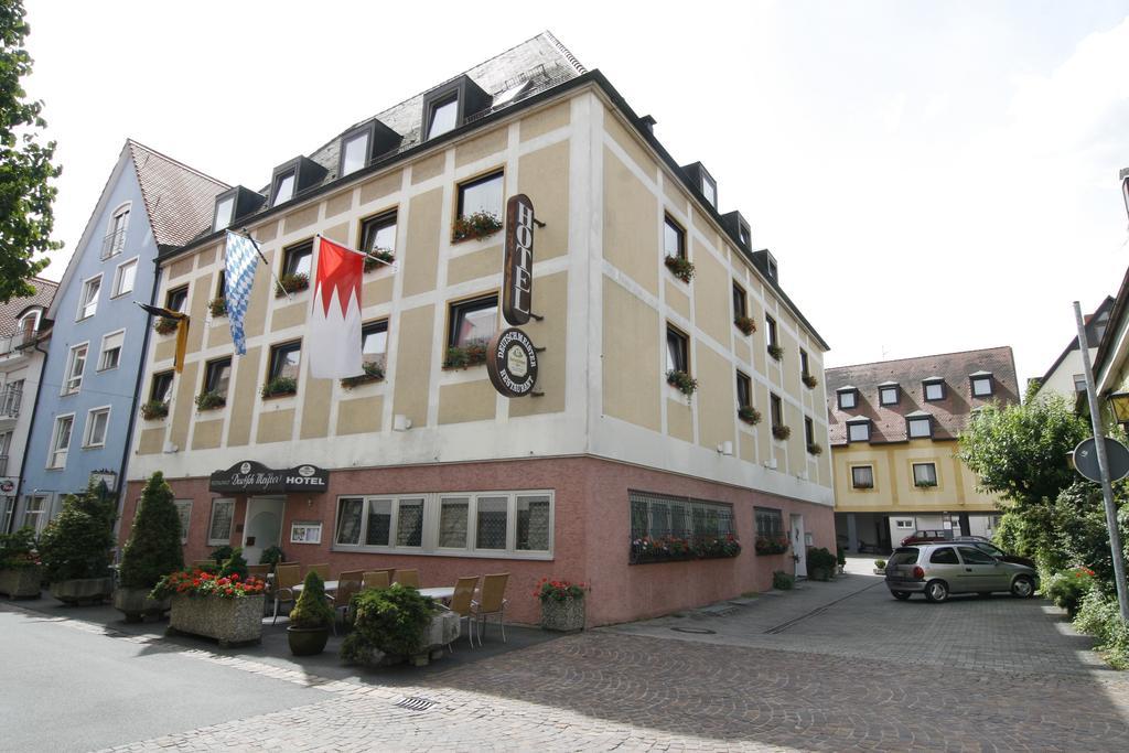 Apart Hotel Deutschmeister Бад Мергентхайм Екстериор снимка
